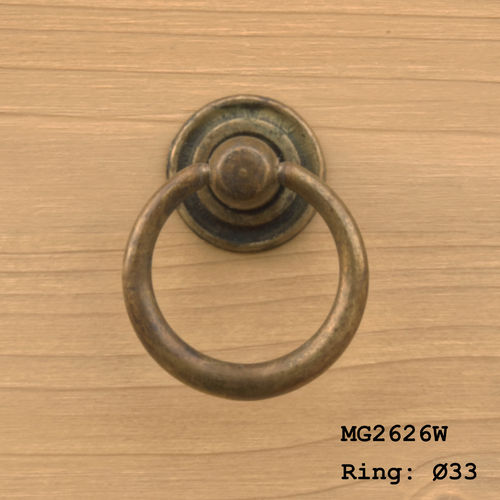 Antiker Möbelgriff Ring